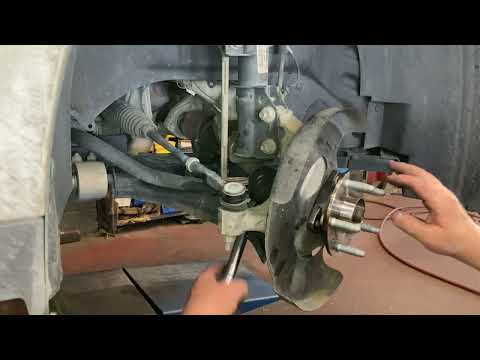 Видео: 2017 Chevy Equinox (замена переднего ступичного подшипника)