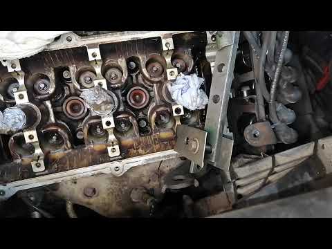Видео: Замена маслосъёмных сальников (колпачков) Santa Fe 2.7.