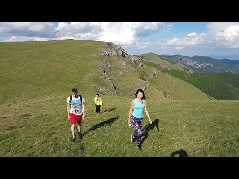Видео: Изкачване нa връх Бегличка могила и водопад Боров камък 14 май 2017г.