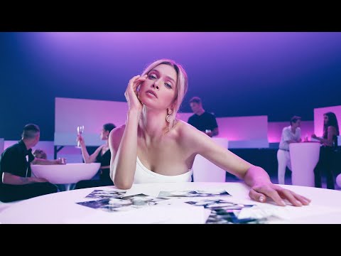 Видео: Вера Брежнева - Розовый дым (Official Video)