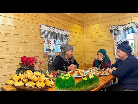 Видео: Бабушка приготовила на обед вкусную курицу и рис