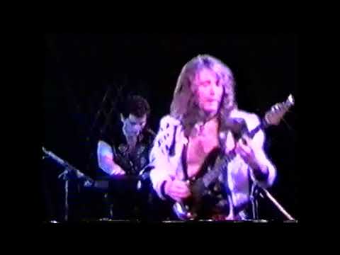 Видео: Группа "Союз". Май 1990 г. Концерт в Роттердаме. Rock band Soyuz. Concert in Rotterdam. May 1990.