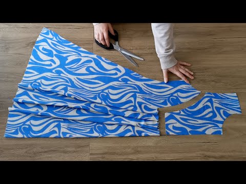 Видео: 💙 Очень стильное и простое в пошиве платье принцессы 🔥