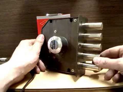 Видео: Урок 52. Защищаем замок Эльбор от отмычек.