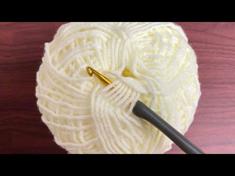 Видео: ОБЯЗАТЕЛЬНО ПОПРОБУЙТЕ! Детское одеяло крючком ЛЕГКО и ПРОСТО: Красивая вязка крючком для начинающих