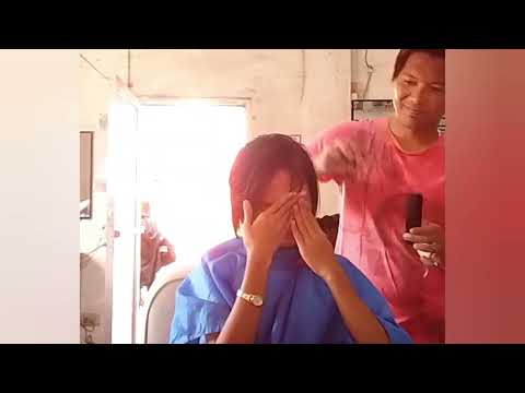 Видео: Красивая девушка не хочет стричься.