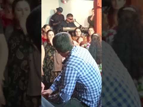 Видео: Khurshed is sorting from the Charsem in Roshtqala-Хуршед аз Чарсем дар Роштқалъа месарояд.