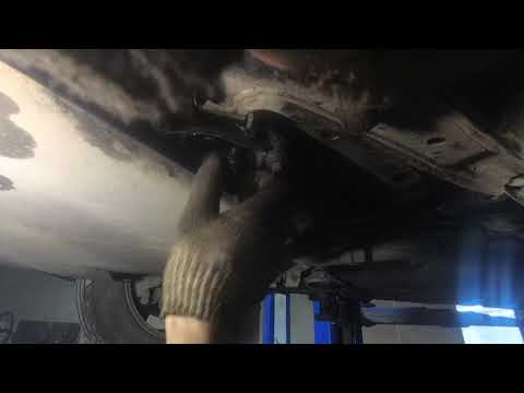 Видео: Nissan. Primera. P12. Замена шаровой.