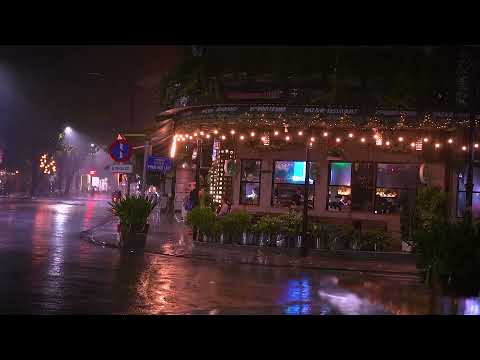 Видео: Ночной штормовой дождь в ресторане | Сильный дождь и громкий гром | Расслабление, Глубокий сон