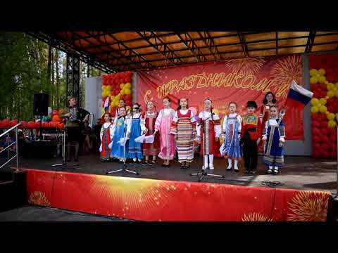 Видео: Некрасовка.  Фрагменты концерта, посвящённого 76-летию Победы