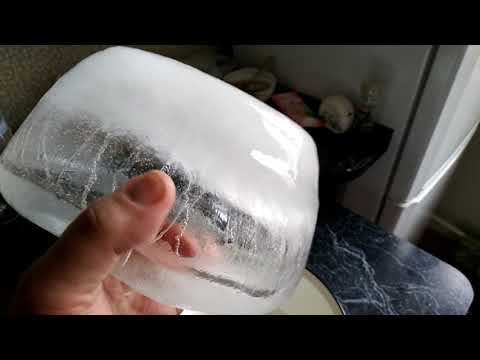 Видео: Простой способ получения талой воды