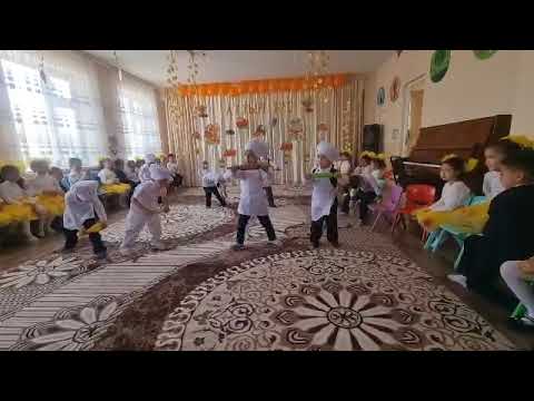 Видео: Танец юных паворов 