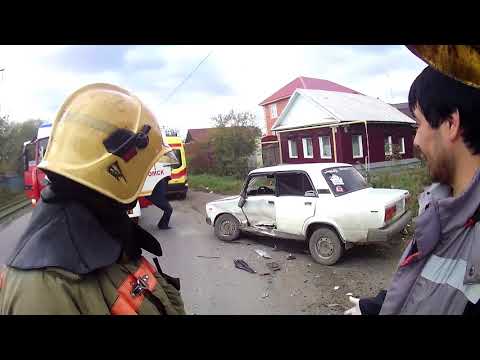 Видео: Три выезда. Попытка с моста, ДТП и печная труба.