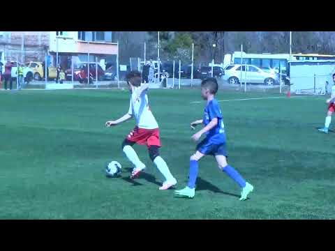 Видео: 27.03.2022г. ДФК Шампион 2013 - ФК Чирпан 2012 (2-ро полувреме)