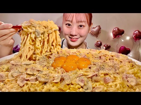Видео: ASMR Корейская острая лапша сливочный【русские субтитры】【Mukbang/ Eating Sounds】