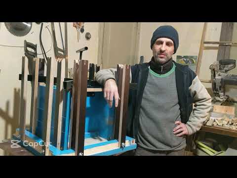 Видео: Вулик дадан 12 рамок з очерету.