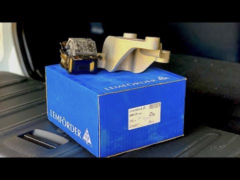 Видео: Замена левой подушки двигателя Smart ForTwo. Как заменить левую опору двигателя Смарт.