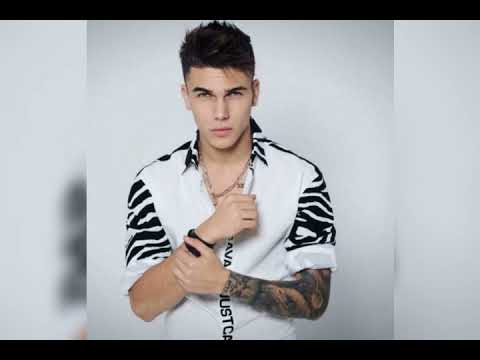 Видео: "СВЕТЕЩА ЗВЕЗДА" - Лъчезара       В памет на неповторимия ДенисТеофиков