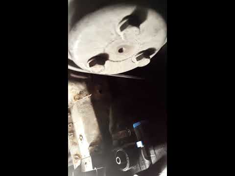 Видео: Причина утечки антифриза Бмв е 36 м50 б20