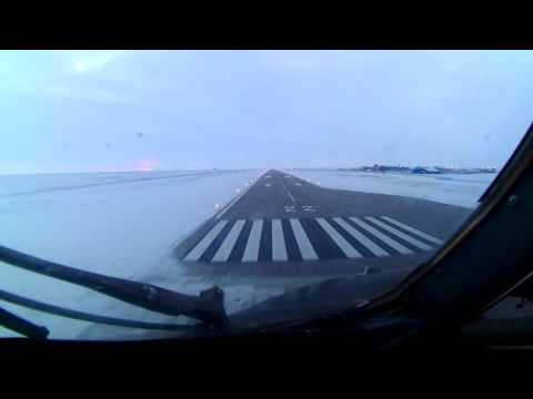 Видео: Полеты за полярным кругом. Визуальный заход. Ан-26