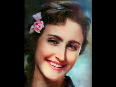 Видео: ЕВА ГЕОРГИЕВА - СЕДЯНКАТА Й НА РАЗВАЛА  EVA GEORGIEVA - SEDYANKATA Y NA RAZVALA