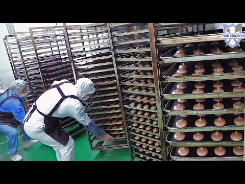 Видео: Любимая закуска детства корейцев! Шоколадный пирог ручной работы, массовое производство