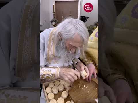 Видео: Старец Илий - о Патриархе Кирилле: «Он держит нашу Святую Русь» #shorts