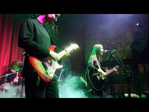 Видео: Отмель - Огни (Live in 16 Тонн Арбат, 2024-11-28)