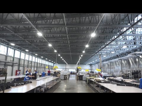 Видео: Новый раскройный цех – новые вакансии. "Пинскдрев-Адриана" расширяет производство
