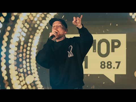 Видео: Звонкий - Из Окон / Голоса / Падаем в Небо (Вечеринка «Big Stand Up. Летний микс»)