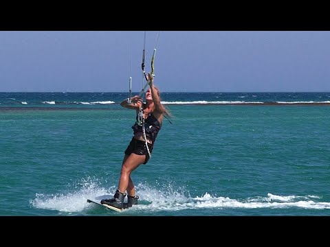 Видео: Вращение кайта во время езды - Kiteloop (while riding) English subtitles