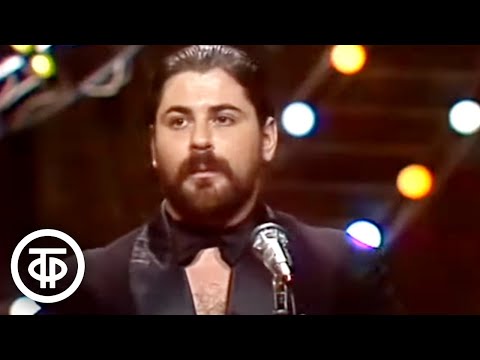 Видео: Кабаре-дуэт "Академия" - "Маленький переворот" (1990)