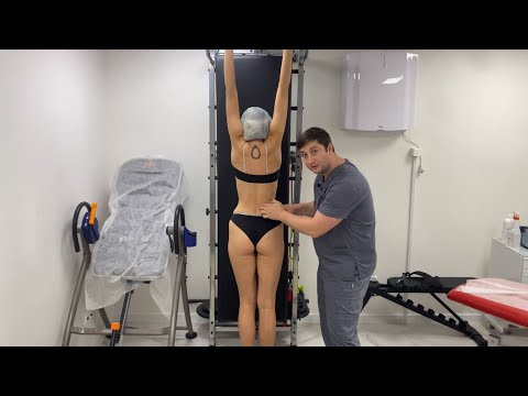 Видео: Стюардесса Анастасия на мануальный терапии (Flight attendant Anastasia undergoing manual therapy)