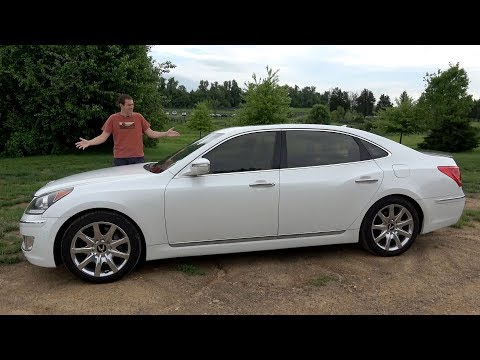 Видео: Вот почему Hyundai Equus - это самый халявный люксовый седан в истории