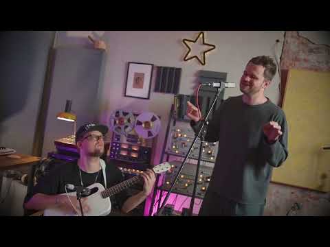 Видео: UNTONE CHERNOV - Лиловый (Acoustic live)