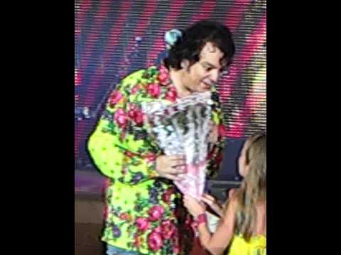 Видео: Жесткие танцы с  Киркоровым. Ольгинка  9 августа 2011г.