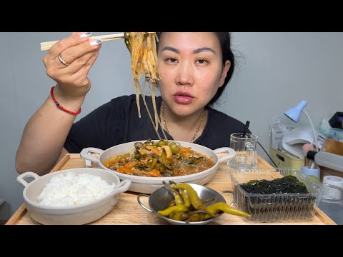 Видео: КОРЕЙСКИЙ СУПЧИК С ЛАПШОЙ/ 김치찌개🍲/MUKBANG