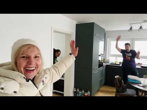 Видео: Хотят надурить с садом. Юрген разбил очки. Покупка карниза в Оби и сладкие булочки с кофе.