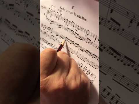 Видео: Фрагмент урока online. Bach Kleine Präludium C dur aus Sechs Kleine Präludien