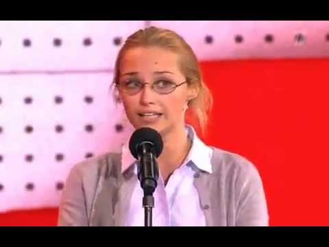 Видео: Аглая Шиловская ! Не только красивая ...Супервыступление !