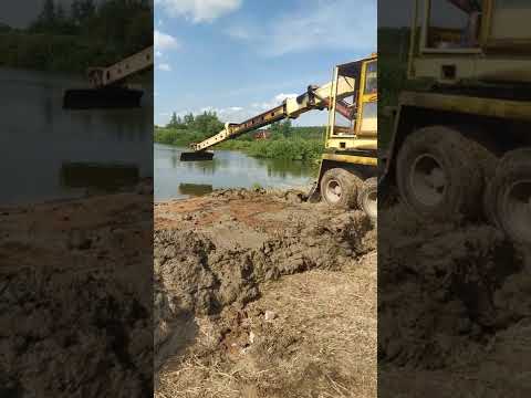 Видео: чистка берега под пляж. пруд. СНТ. длинная стрела 14.5м. московская область