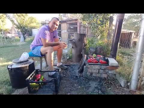 Видео: ЖИВОТ НА СЕЛО: Размисли край ОГНИЩЕТО и Печене на ЧУШКИ