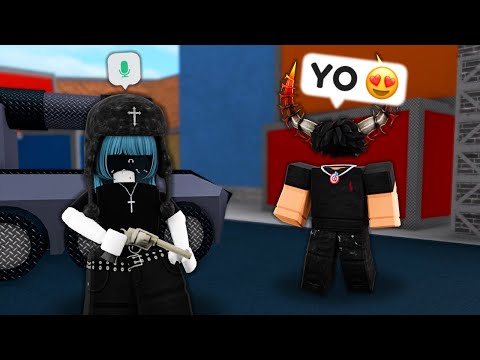 Видео: ТРОЛЛИНГ ГОЛОСОМ E-GIRL в MM2.. 💀