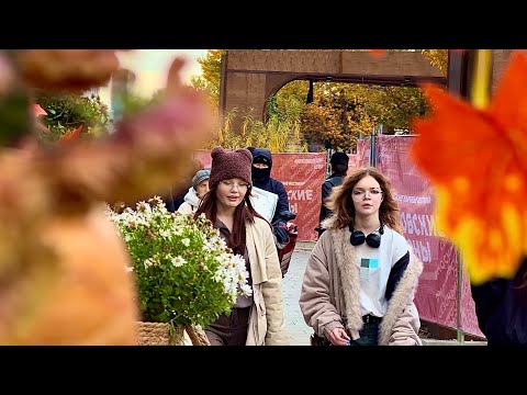 Видео: New Arbat, street people Moscow 2025. Новый и старый Арбат 2025