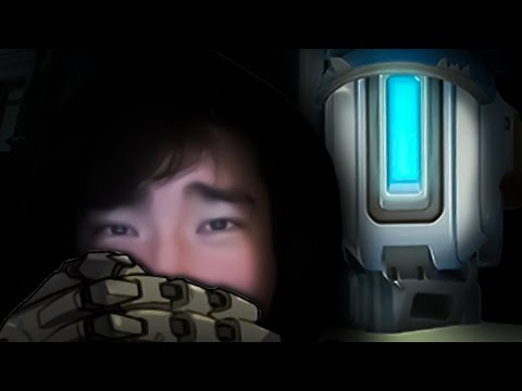 Видео: он прямо позади меня... не так ли?