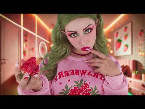 Видео: Сладкие клубничные поцелуи и уютные объятия 🍓 ASMR для вас!