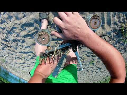 Видео: ПОИСК ЗОЛОТА  МАГНИТНЫМИ ГРАБЛЯМИ на пляже