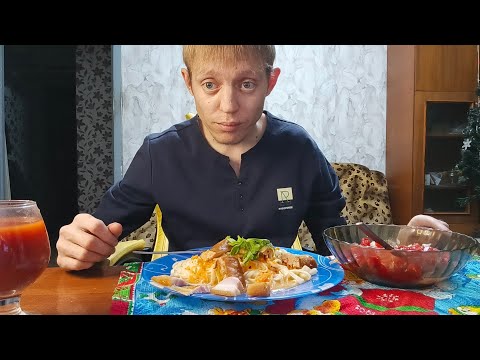 Видео: Мукбанг// Спагетти С Копчёными Колбасками Салат Томатный Сок