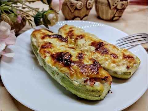 Видео: Ох, как же это вкусно-ЛОДОЧКИ ИЗ КАБАЧКА С ФАРШЕМ!