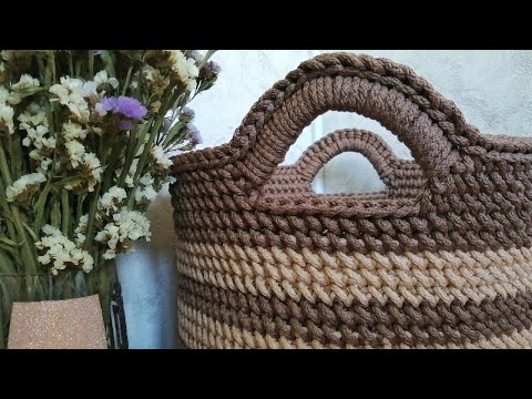 Видео: Большая стильная интерьерная корзина крючком...